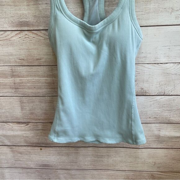 ALO RACER BACK TANK TOP WITH BUILT IN BRA - Picture 4 of 5